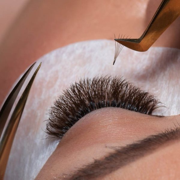 Mega Volume Eyelash Extension Course