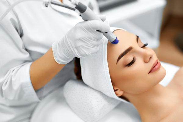 Hydradermabrasion Facial